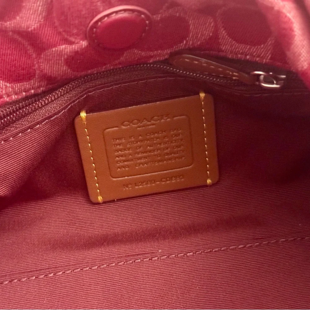 NWT Coach Faye Shoulder Bag In Signature Denim CDB93 denim in Silver/True Red - Picture 9 of 16